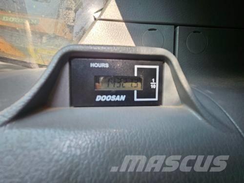 Doosan DX 300 LC-5 حفارات زحافة
