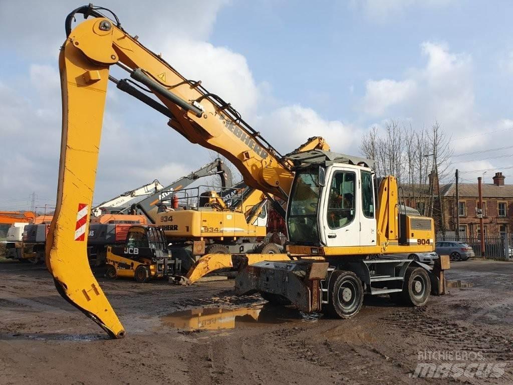 Liebherr A 904 C مناولات المخلفات / مناولات صناعية