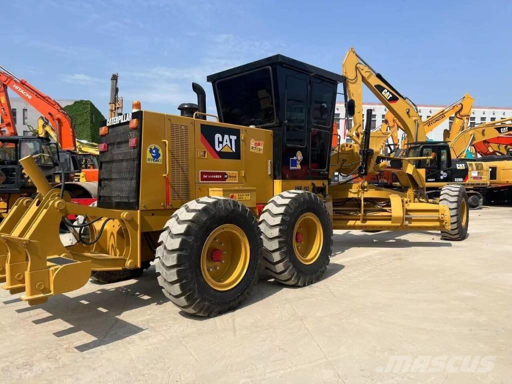 CAT 140 K معدات تمهيد الطرق