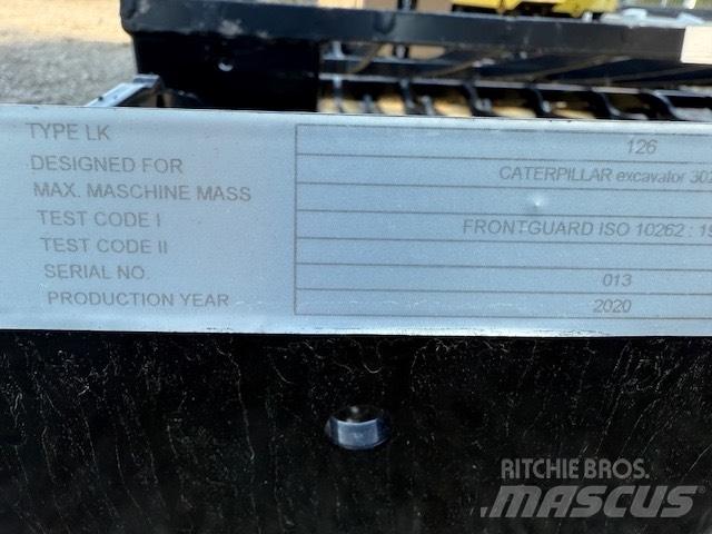 CAT CABIN SECURITY كابينة والداخلية