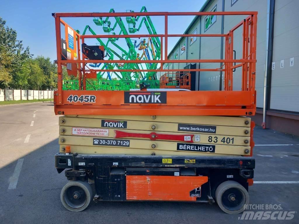 JLG 4045R رافعات مقصية الشكل