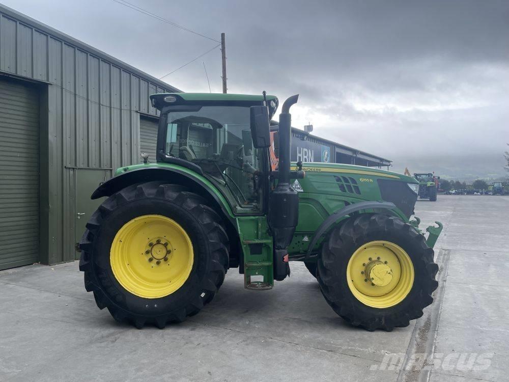 John Deere 6155 R الجرارات
