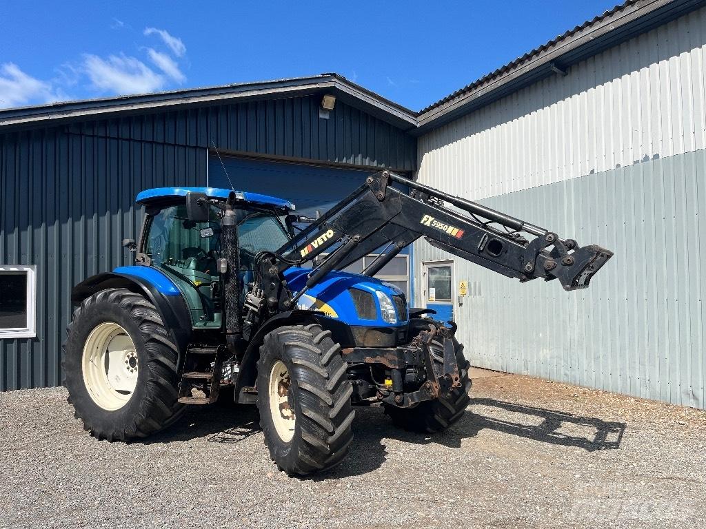 New Holland TS 135 A الجرارات