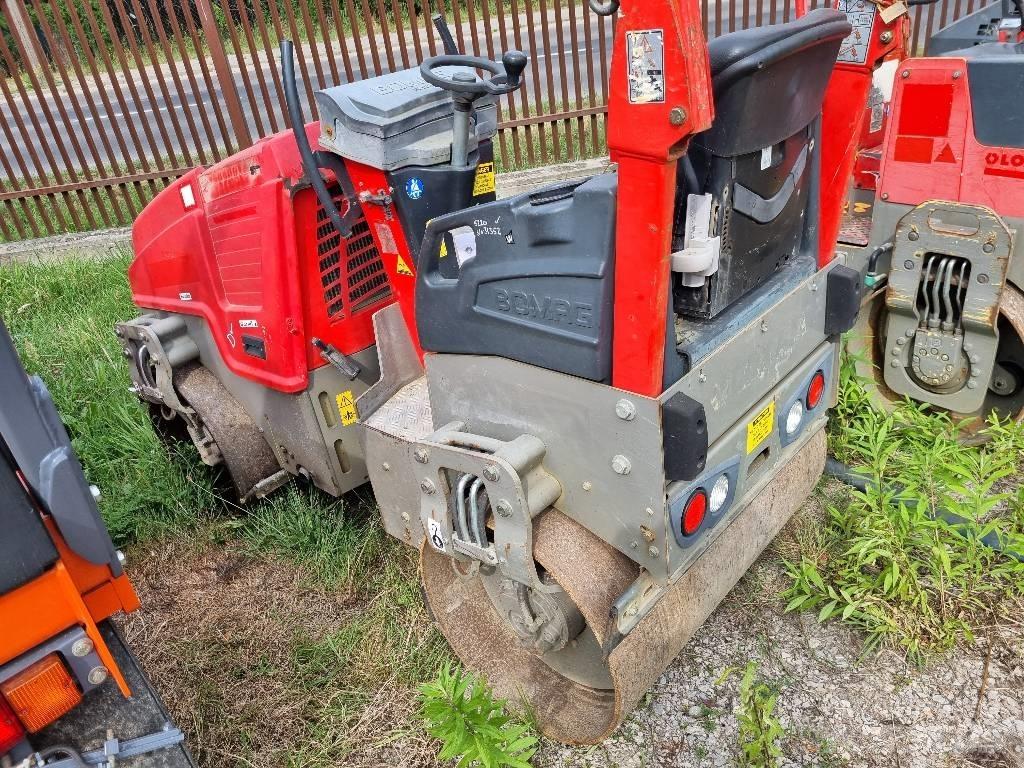 Bomag BW 100 AD M-5 مداحل ثنائية الاسطوانة