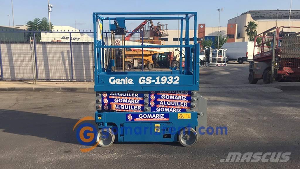 Genie GS 1932 رافعات مقصية الشكل