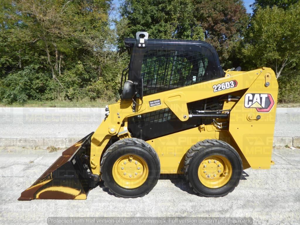 CAT 226D3 لوادر انزلاقية التوجيه