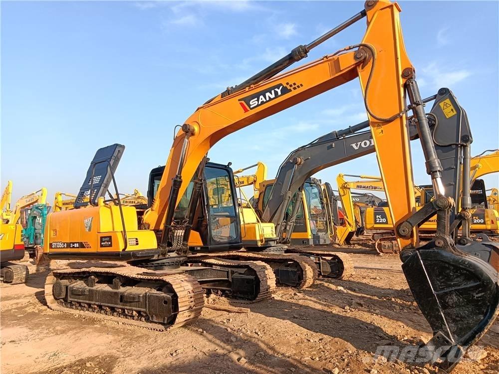 Sany SY135C حفارات زحافة