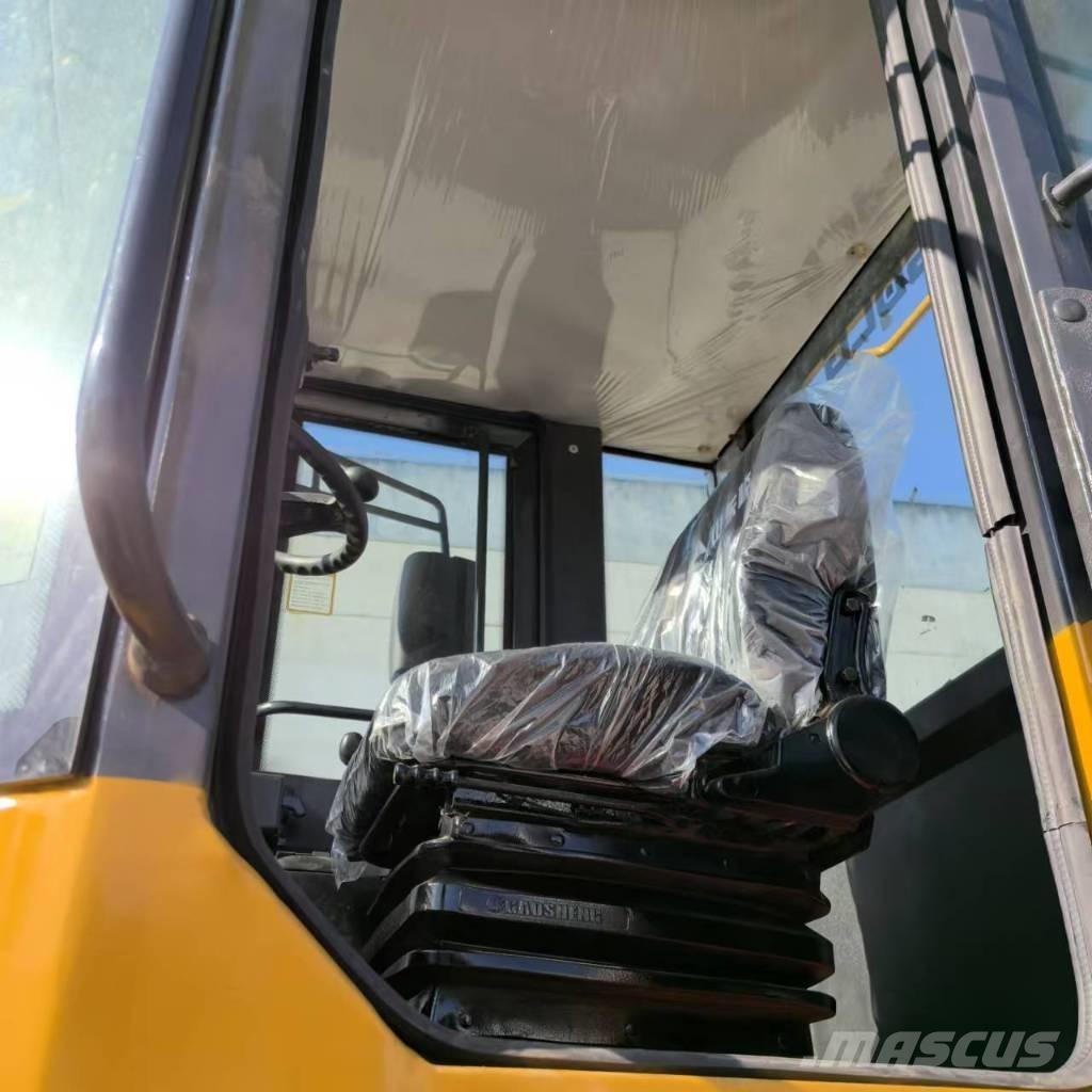 SDLG 936 لوادر بعجل