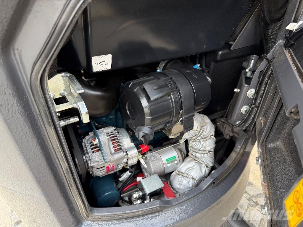 CASE CX 12 D حفارات صغيرة أقل من 7 طن (حفارات صغيرة)