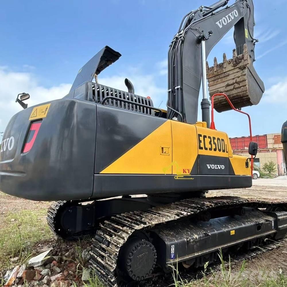 Volvo 350 حفارات زحافة