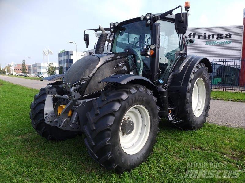 Valtra N 154 A الجرارات