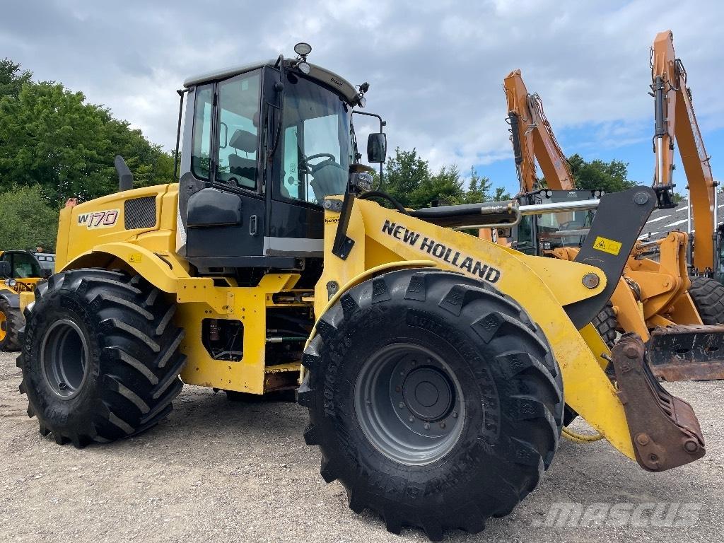 New Holland W 170 لوادر بعجل
