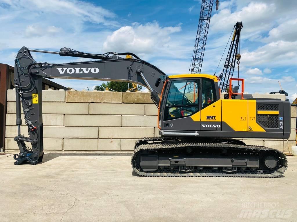 Volvo ec220el حفارات زحافة