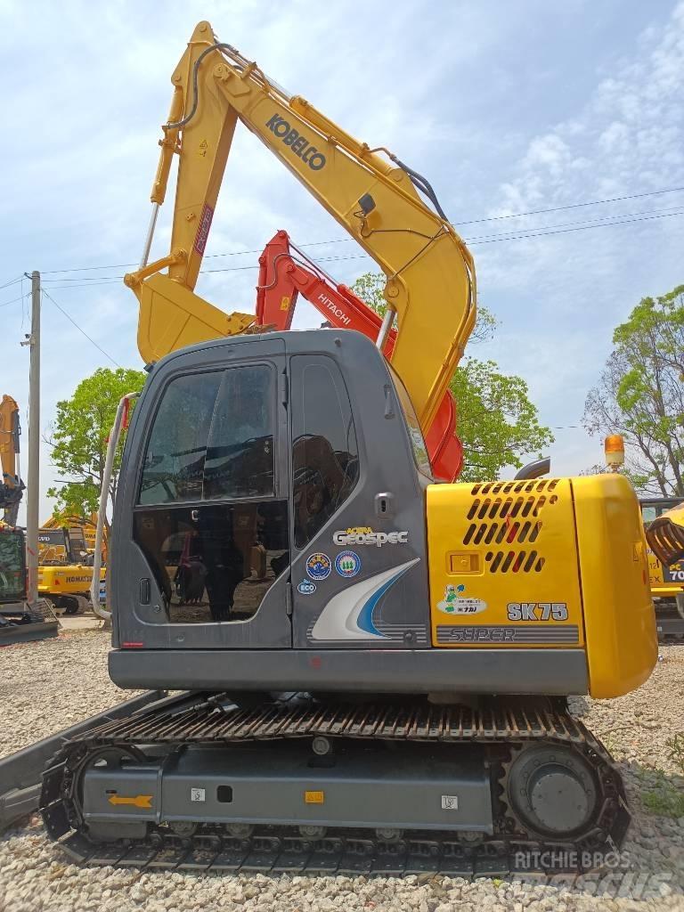 Kobelco SK 75 حفارات صغيرة أقل من 7 طن (حفارات صغيرة)