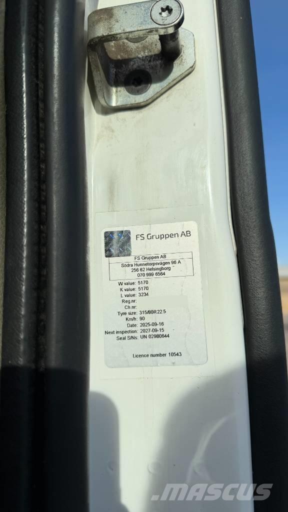 Volvo FM 10 شاحنات الرافعات