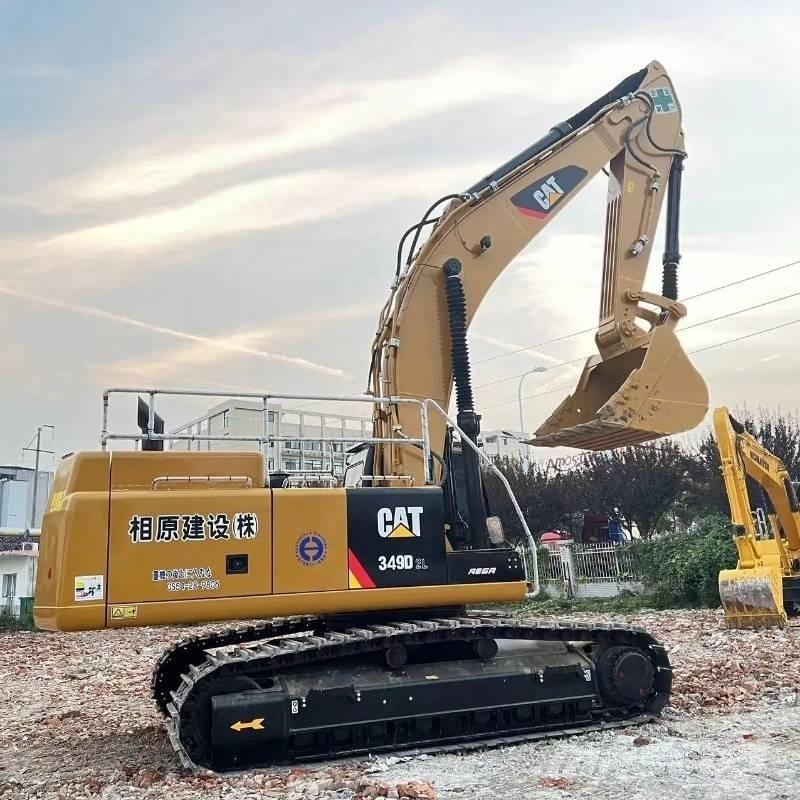 CAT 349 D حفارات زحافة