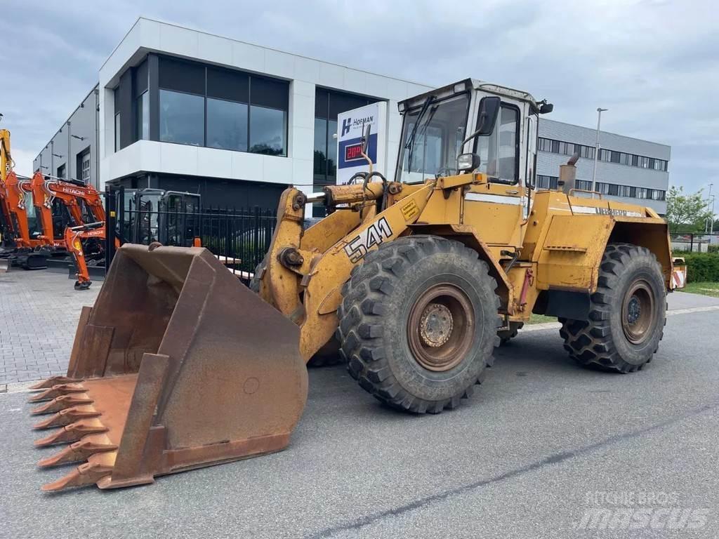 Liebherr L541 لوادر بعجل