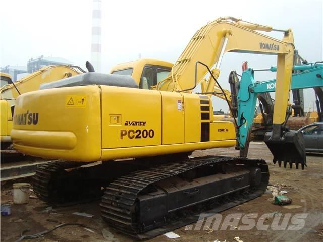 Komatsu PC 200 حفارات زحافة