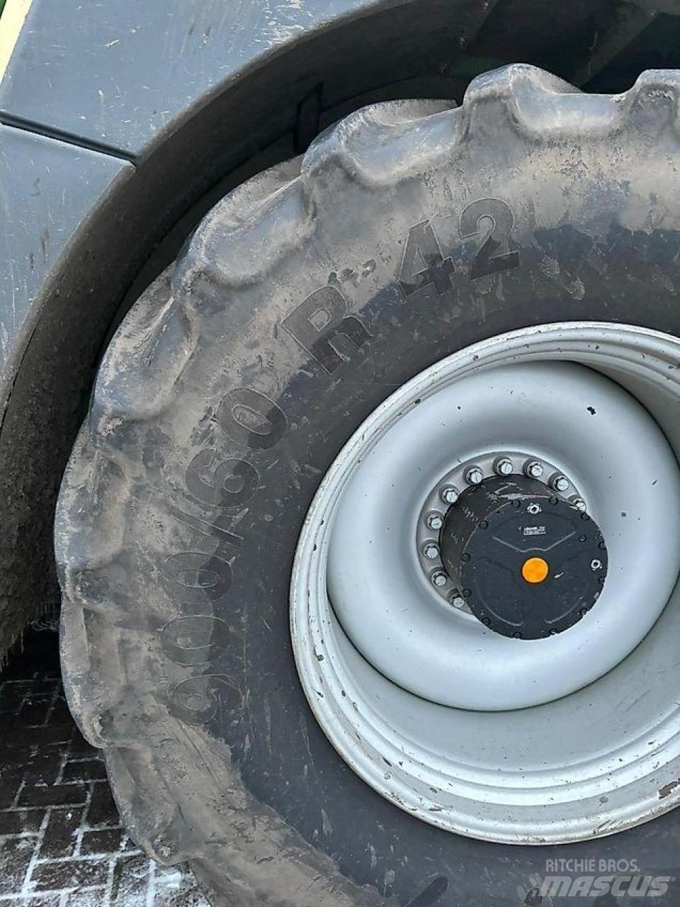 Krone Big X 630 علافات ذاتية الدفع