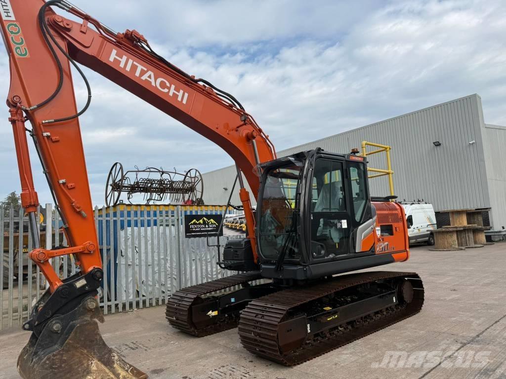 Hitachi ZX 130-7 حفارات زحافة