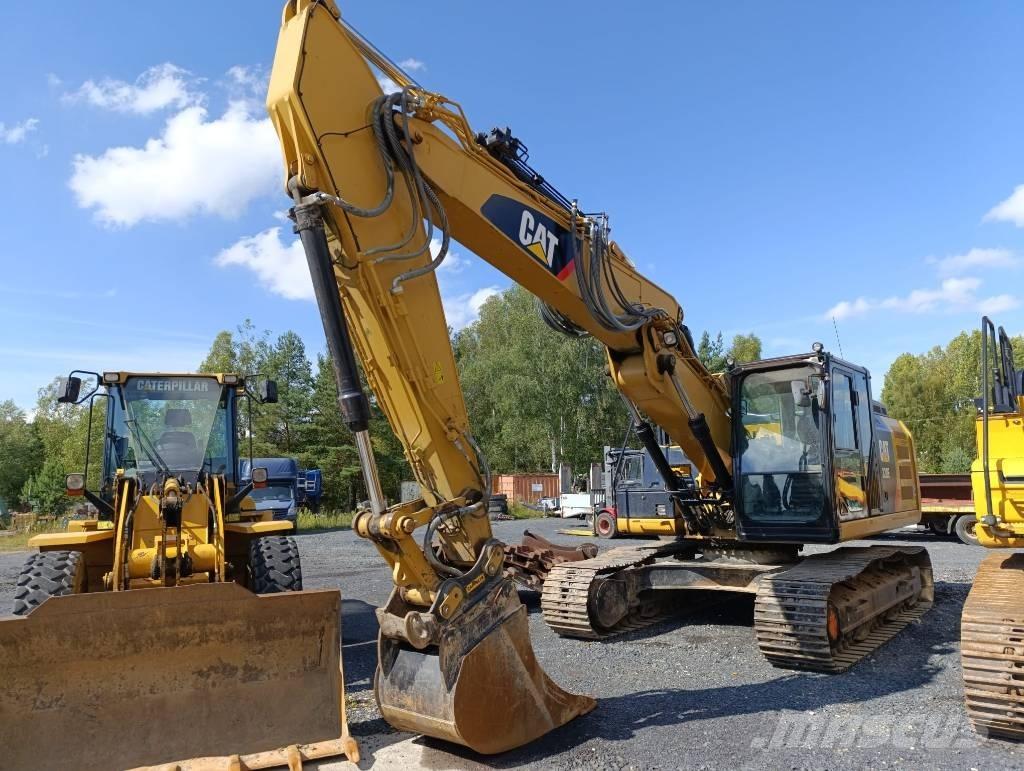 CAT 320 EL حفارات زحافة