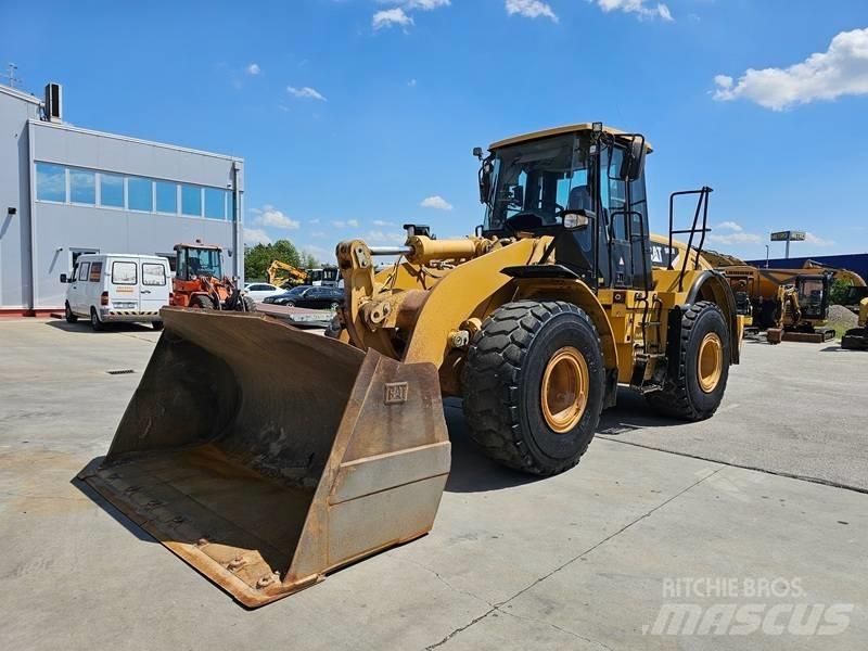 CAT 962 H لوادر بعجل