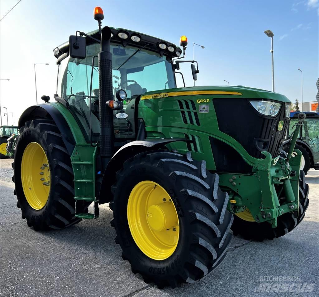 John Deere 6190 R الجرارات
