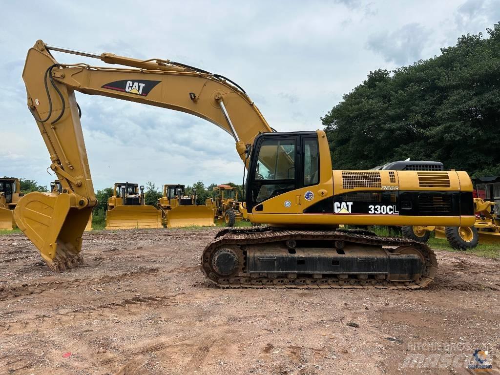 CAT 330 CL حفارات زحافة