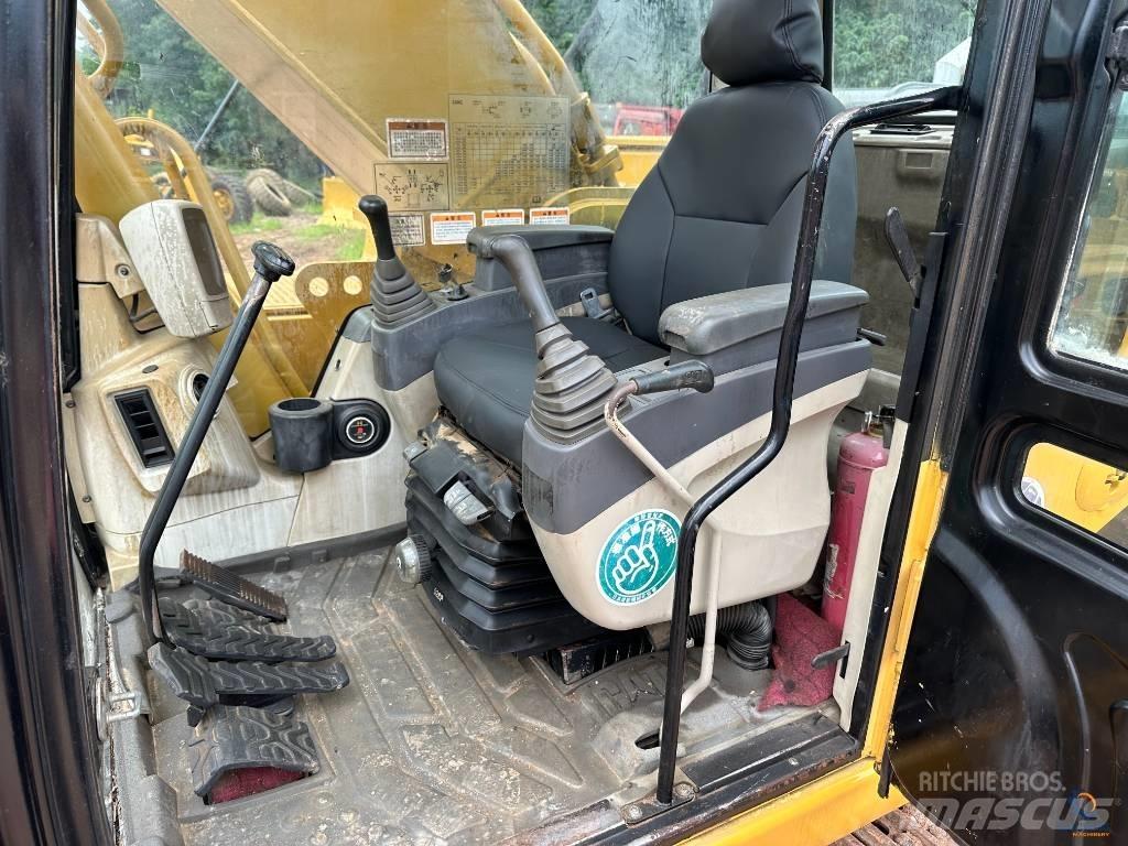 CAT 330 CL حفارات زحافة