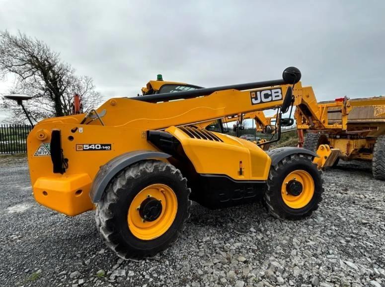 JCB 540-140 مناولات متداخلة