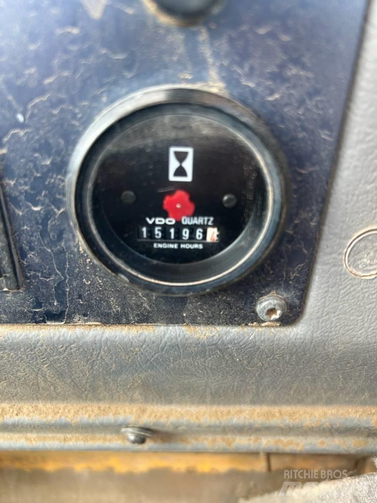 Volvo L 70 C لوادر بعجل