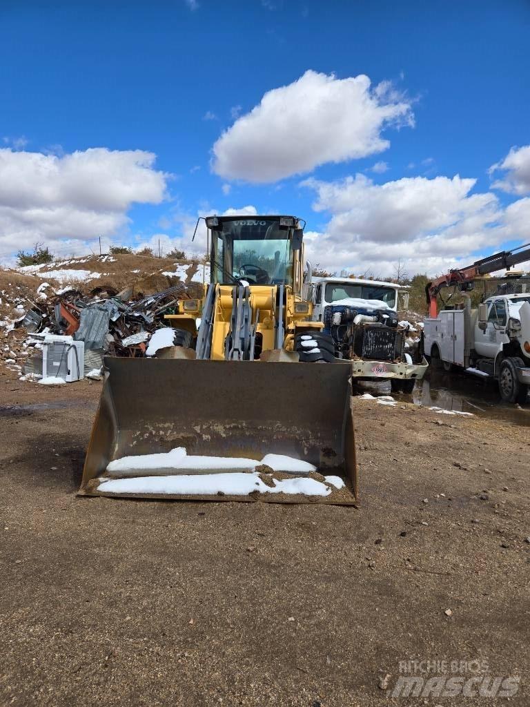 Volvo L 70 C لوادر بعجل