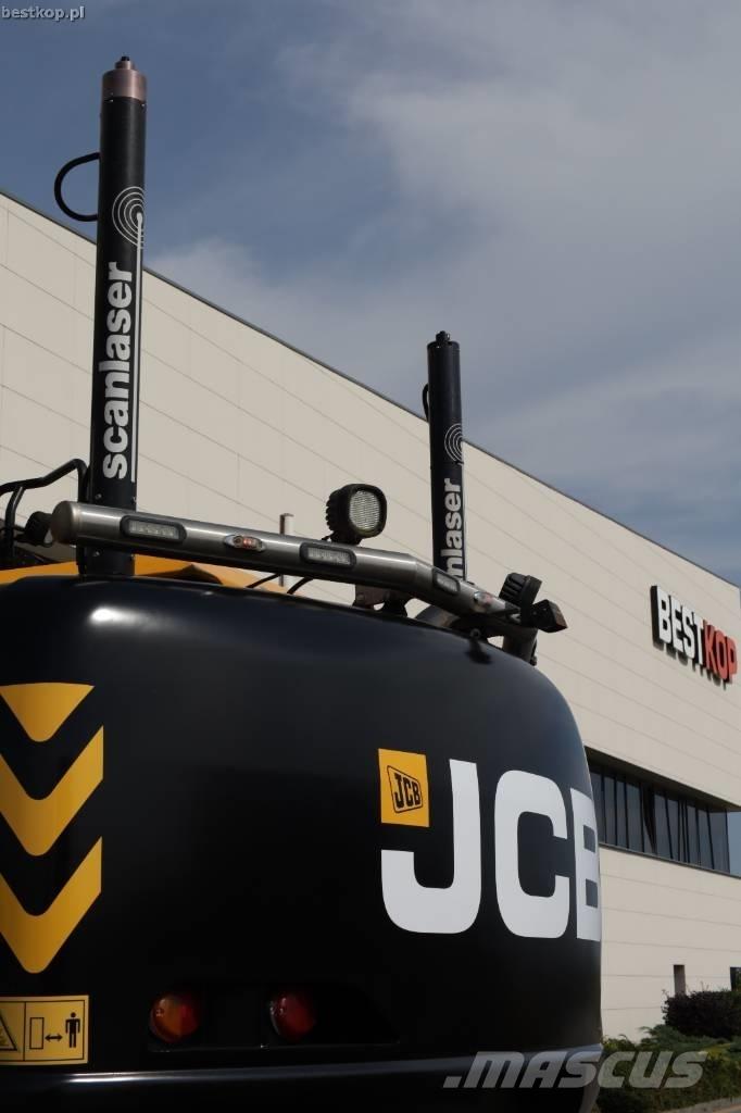JCB JS 145 W حفارات بعجل