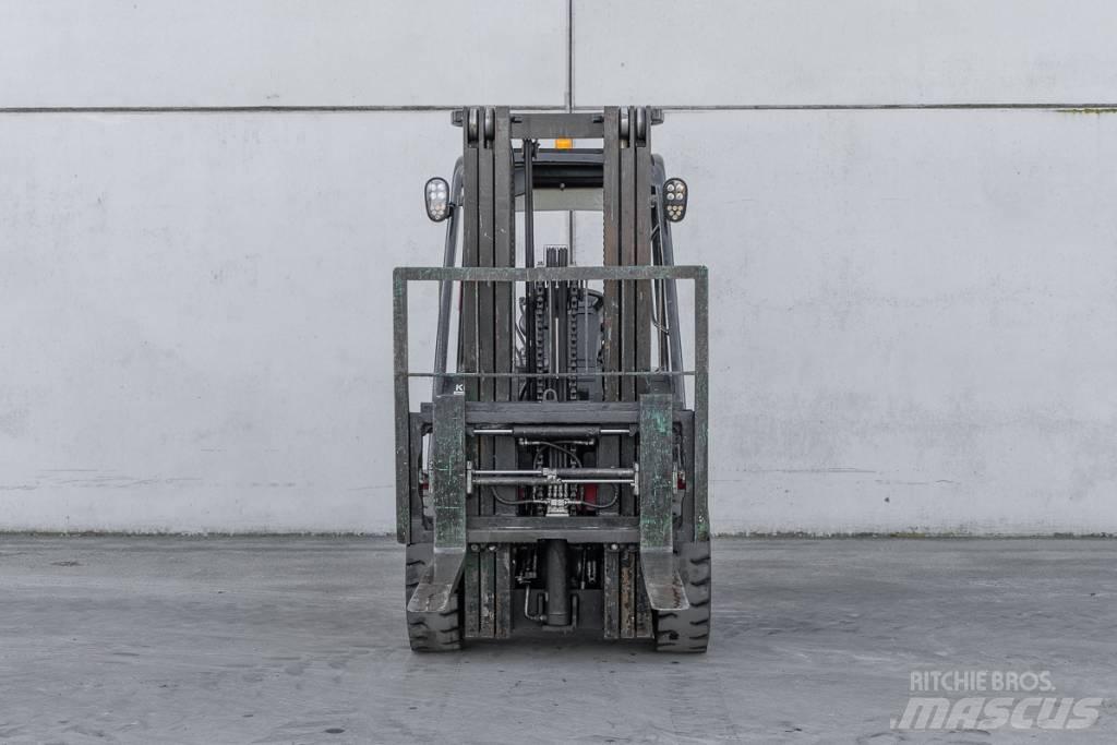 Manitou MI 30 D شاحنات الديزل