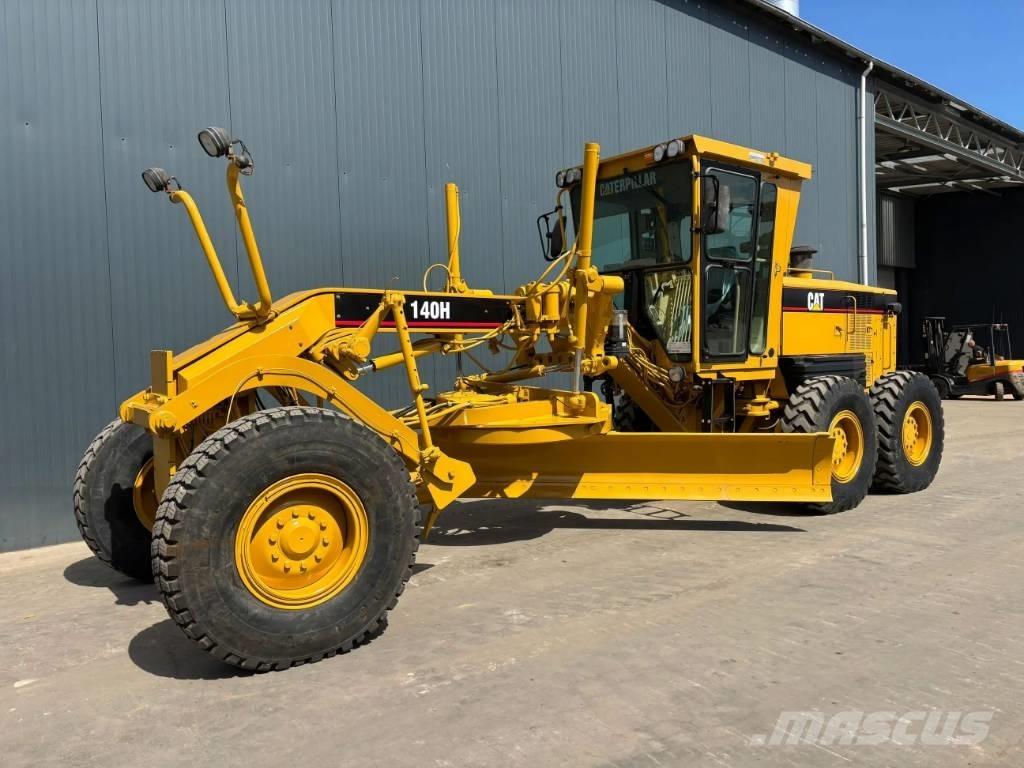 CAT 140H معدات تمهيد الطرق