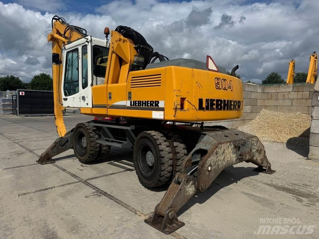 Liebherr A 904 مناولات المخلفات / مناولات صناعية