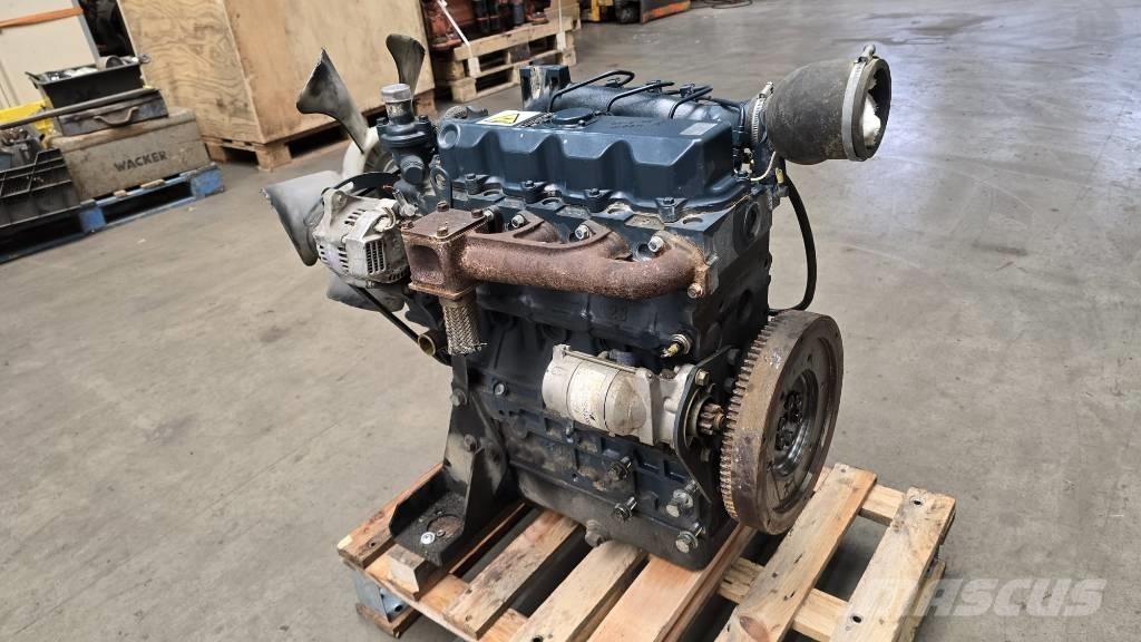 Kubota V 2203 محركات