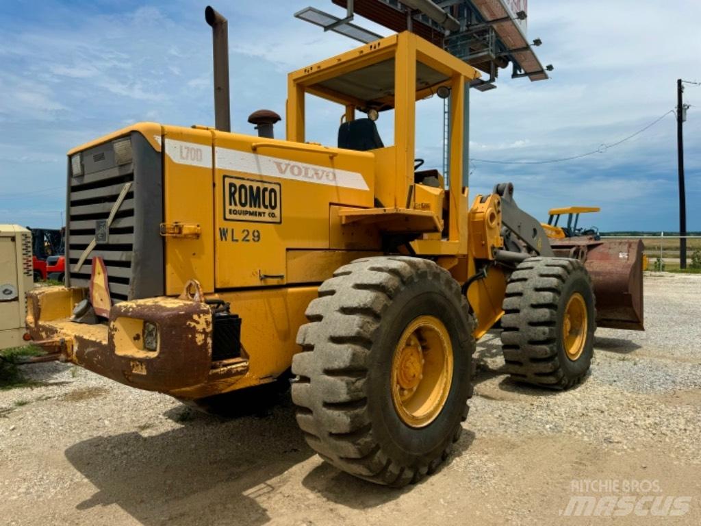 Volvo L 70 D لوادر بعجل