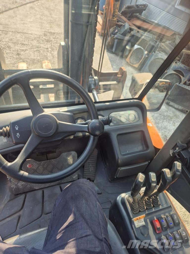 Hyundai 160 D-7 E شاحنات الديزل