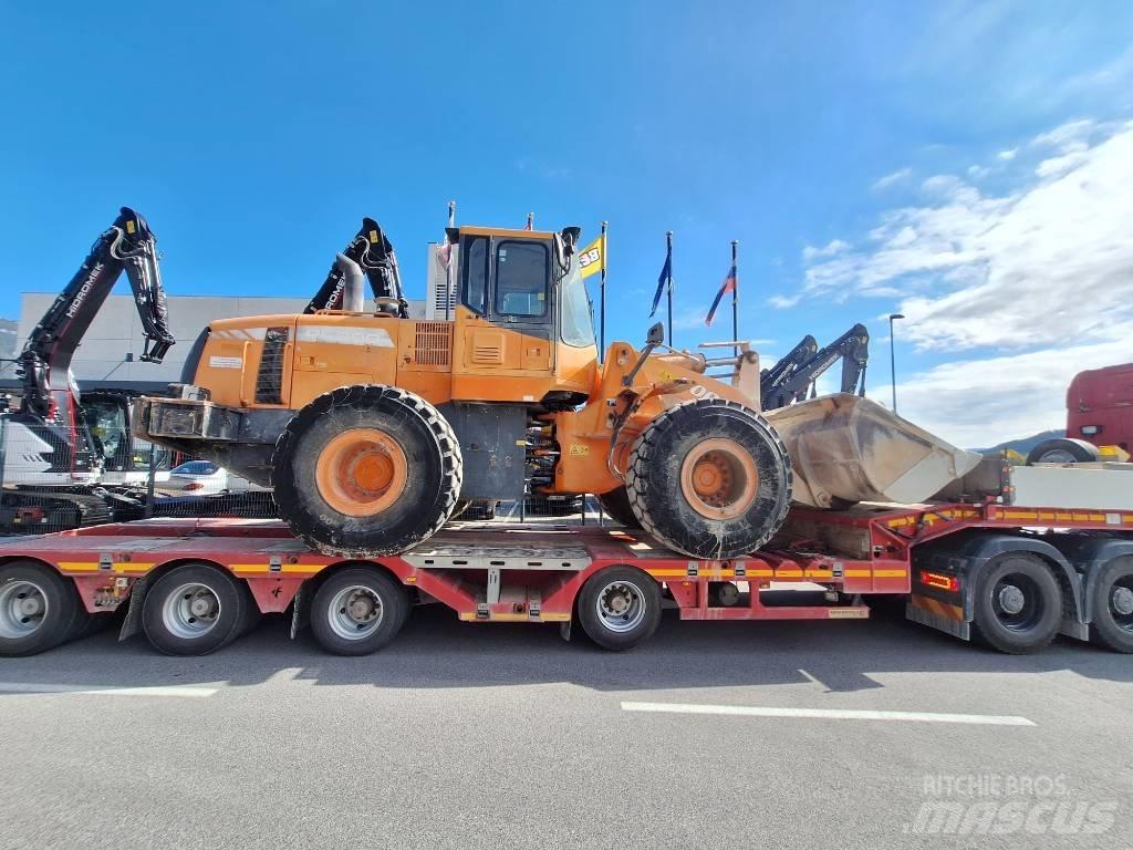 Doosan DL 300 لوادر بعجل