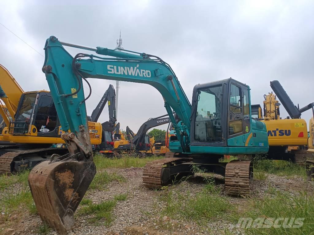 Sunward SWE 130 E حفارات زحافة