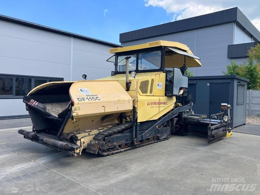 Demag DF 115 C معدات السفلتة