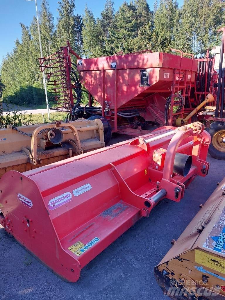 Maschio Tornado 280 جزازات وأغطية المراعي