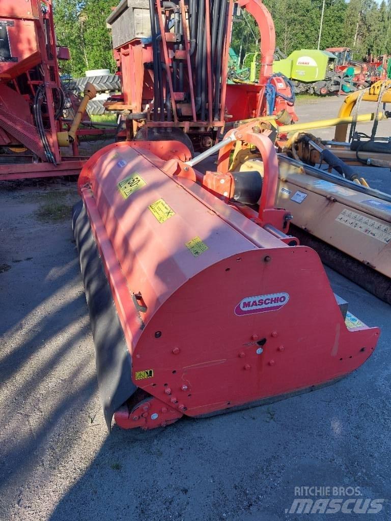Maschio Tornado 280 جزازات وأغطية المراعي