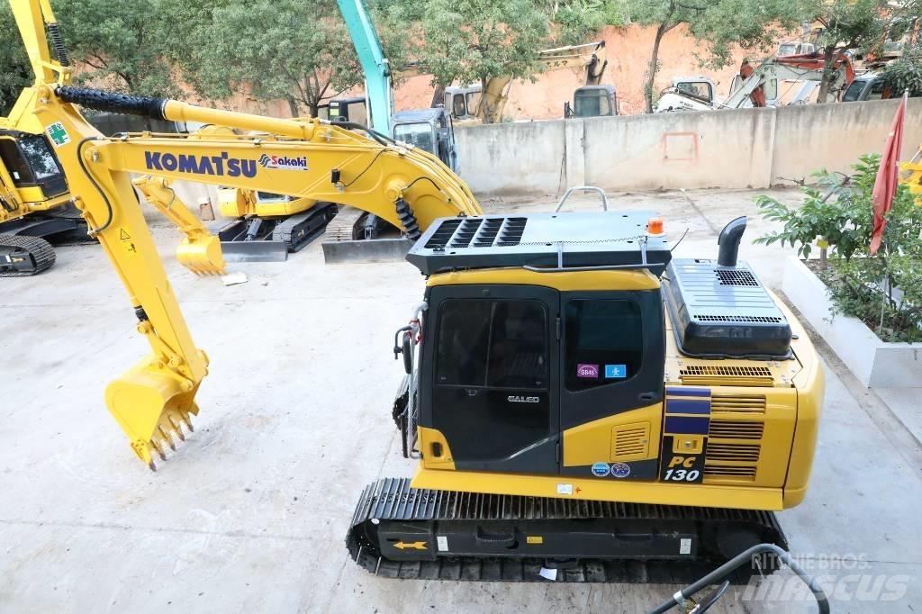 Komatsu PC 130-7 حفارات زحافة
