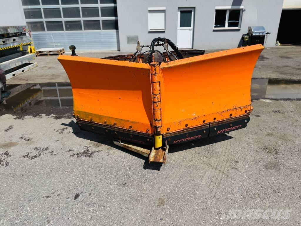 Flötzinger Vario حراثات ونصول الجليد