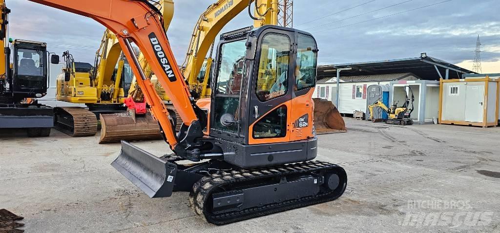 Doosan DX 62 حفارات صغيرة أقل من 7 طن (حفارات صغيرة)