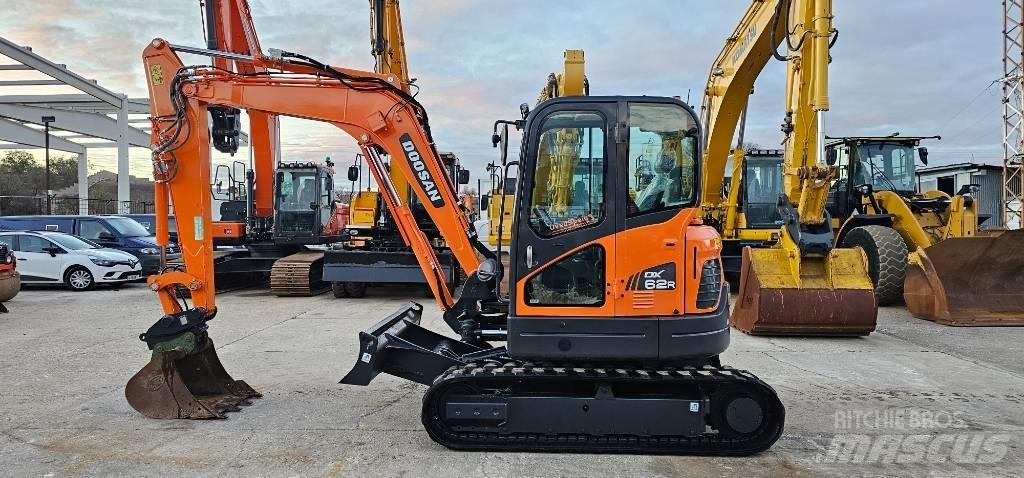 Doosan DX 62 حفارات صغيرة أقل من 7 طن (حفارات صغيرة)