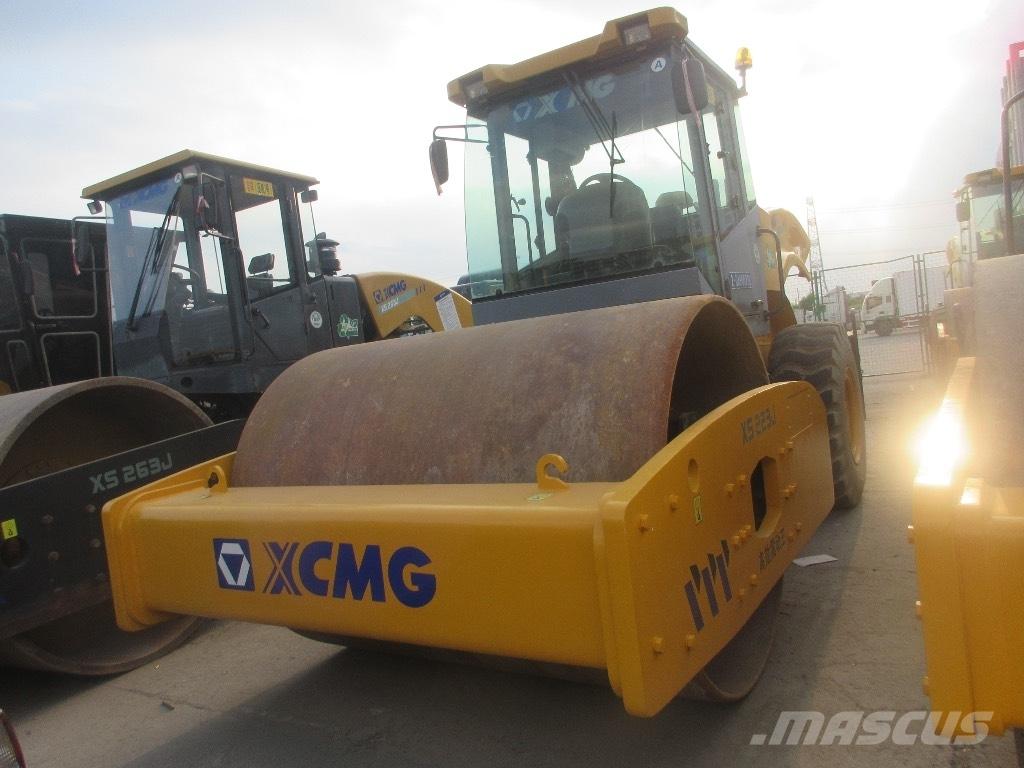 XCMG XS 263 J مداحل أحادية الأسطوانة
