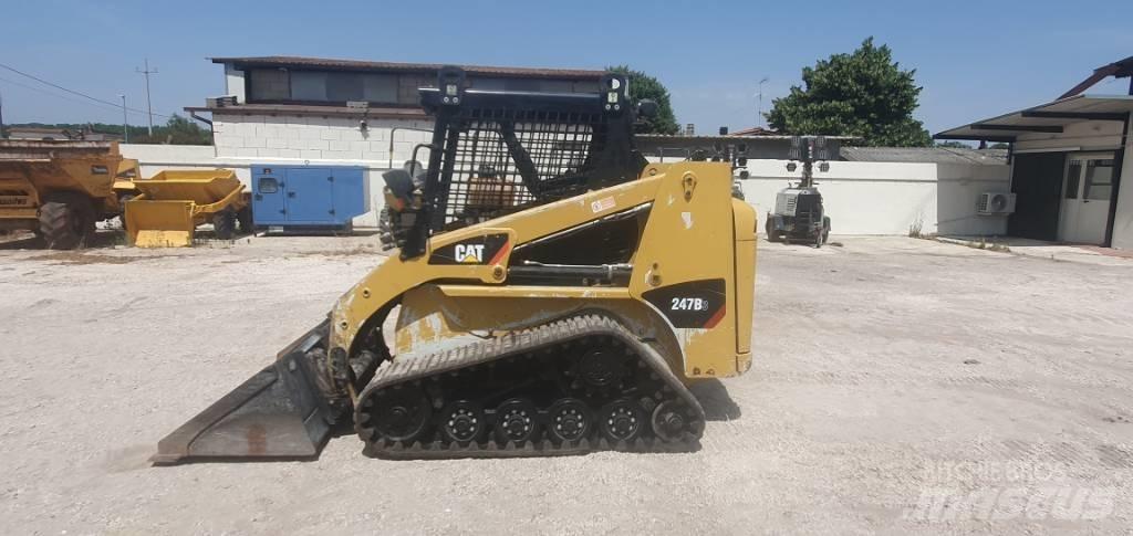 CAT 247 B 3 لوادر انزلاقية التوجيه